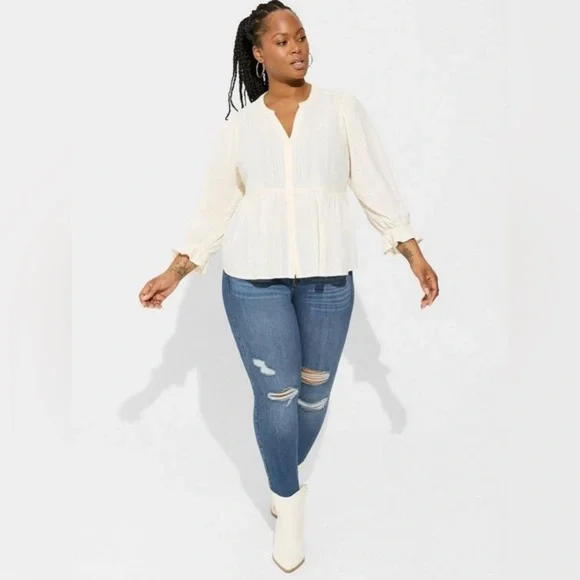 Torrid Cotton Button Up Blouse Long Sleeve Top Light Beige Off White Cream - Picture 2 of 5